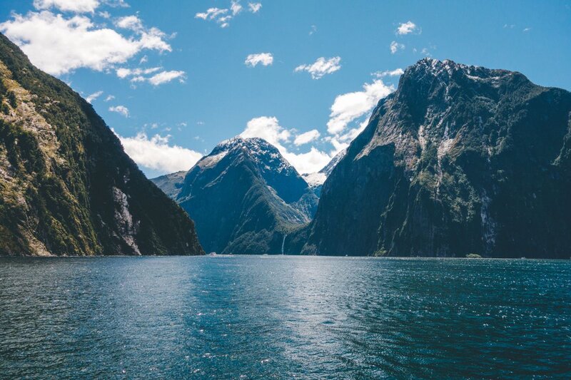 A Backpacking Guide to Visiting the Milford Sound, New Zealand ...