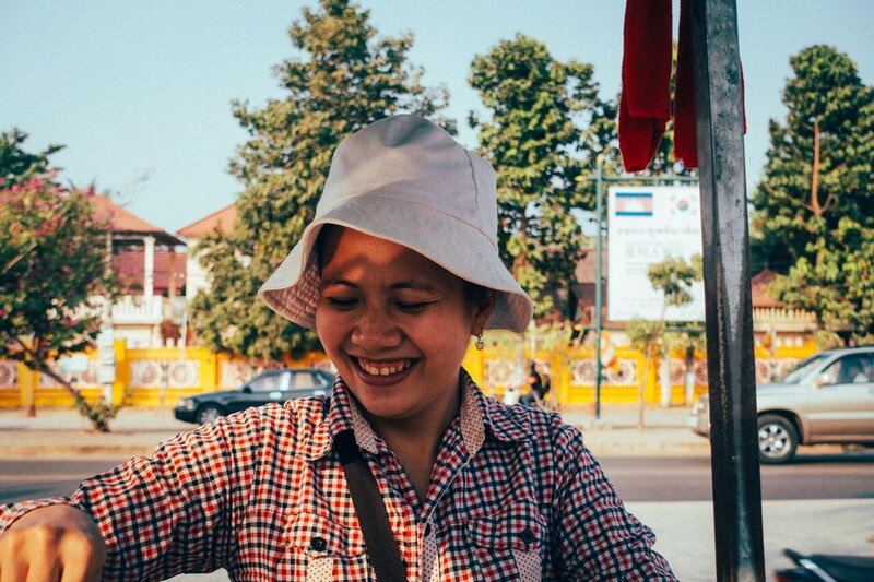 sorrindo moradores em Siem Reap