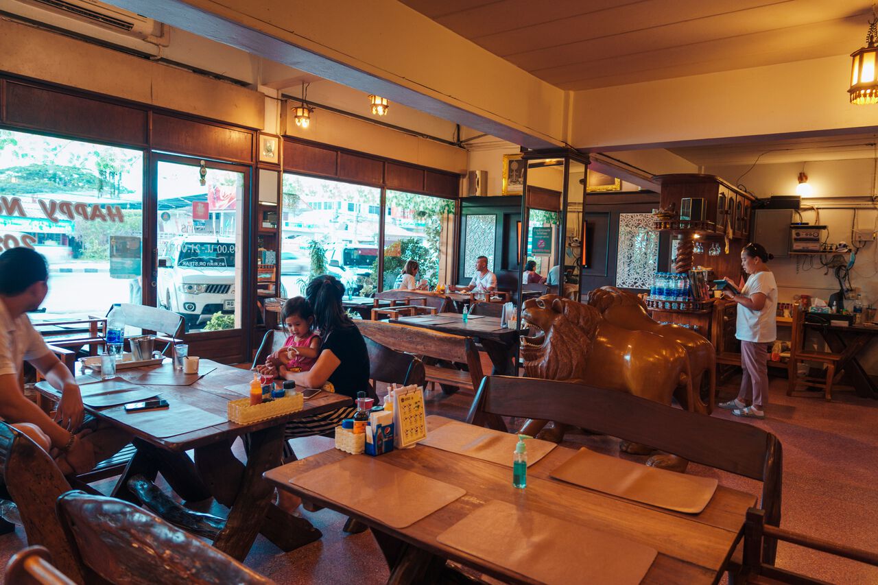 The interior of DR. STEAK restaurant in Ang Thong