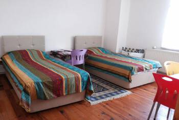 Adelante El Destino - Budget - Dorm