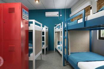 Moon Fools Hostel - Budget - Dorm