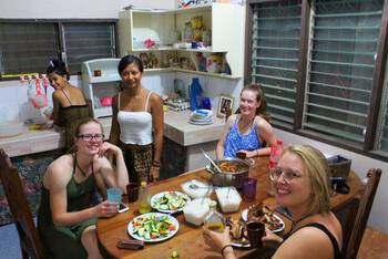 The Hub Backpackers Hangout - Budget - Dorm