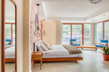 Selina Baños - Mid-Range - Double Room