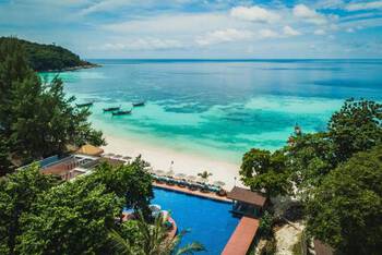 AKIRA Lipe Resort - High-End - Double Room