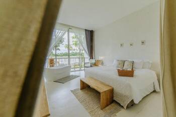 White Wall Riverfront Hotel - High-End - Double Room