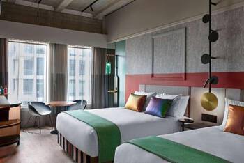 QT Auckland - High-End - King Room