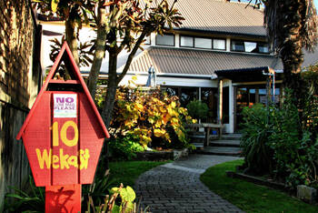 Tasman Bay Backpackers - Budget - Dorm