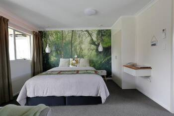 Aden Motel - High-End - Studio