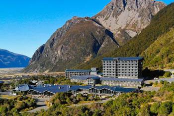 The Hermitage Hotel Mt Cook - High-End - Twin Room with mountain view