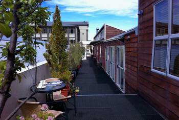 On Top Backpackers - Budget - Dorm