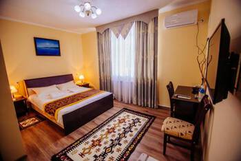 Asman Guest House - Mid-Range - Double Room