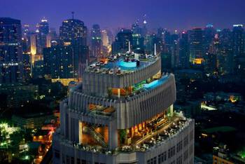 Bangkok Marriott Hotel Sukhumvit - High-End - Deluxe Room with King Bed