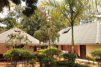 Salem Uganda Guesthouse - Mid-Range - Double Room