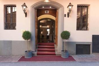 Hotel Touring - Mid-Range - Double Room