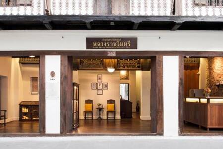 Baan Luang Rajamaitri Historic Inn - Mid-Range - Double Room