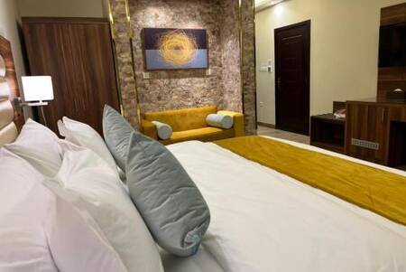 Moments Hotel - Budget - Double Room