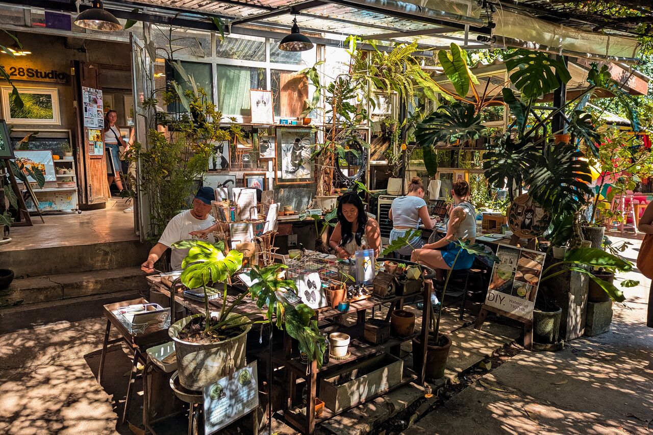 Painting Workshop at Baan Kang Wat