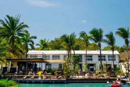 The Yak Lake House - Hostal Bacalar - Budget - Dorm