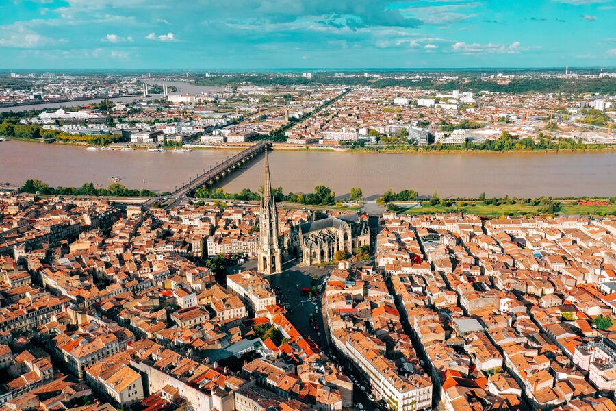 8 Awesome Things to Do in Bordeaux for First-Timers - A Complete Guide to Backpacking Bordeaux