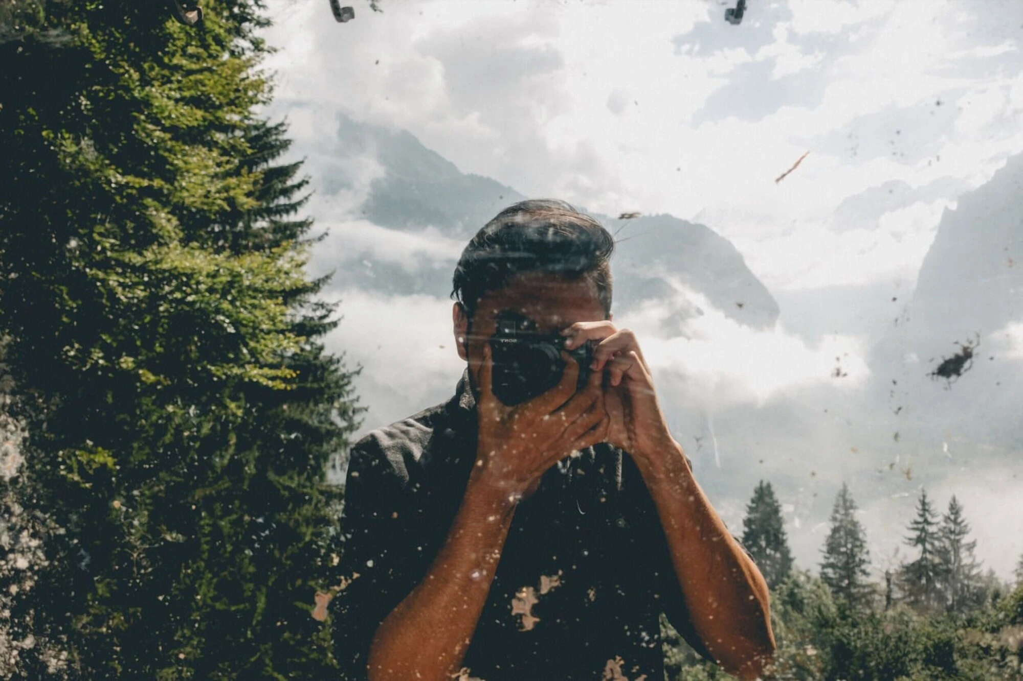 The BEST Travel Compact Camera Gear You Can Buy - A Complete Guide on Picking Compact Camera Gear