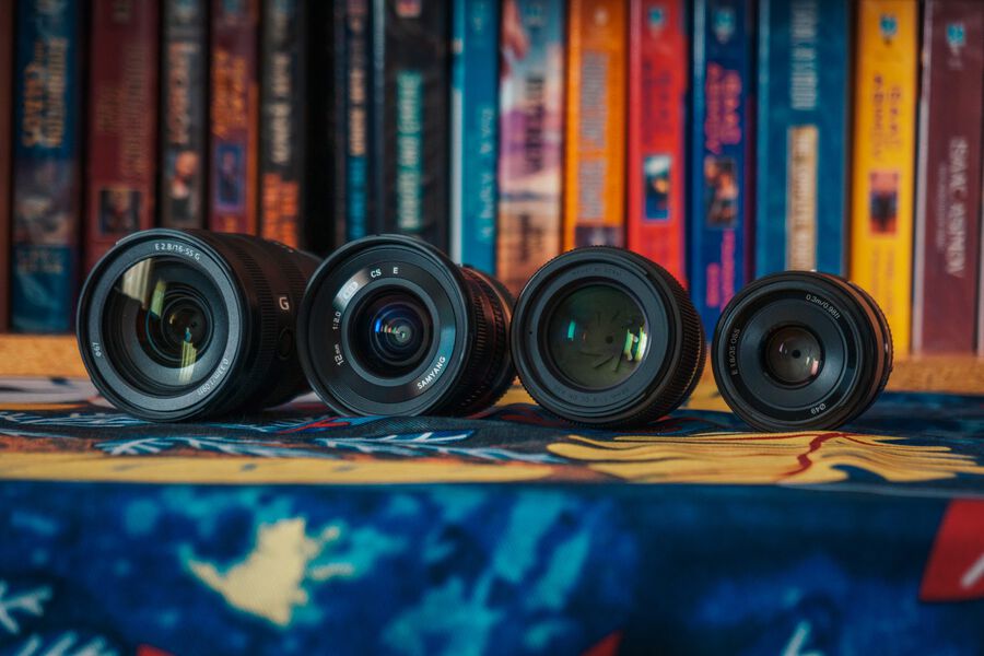 ik zal sterk zijn Benadering Generator The Best Lenses for Every Sony APS-C Camera - A Complete Buying Guide