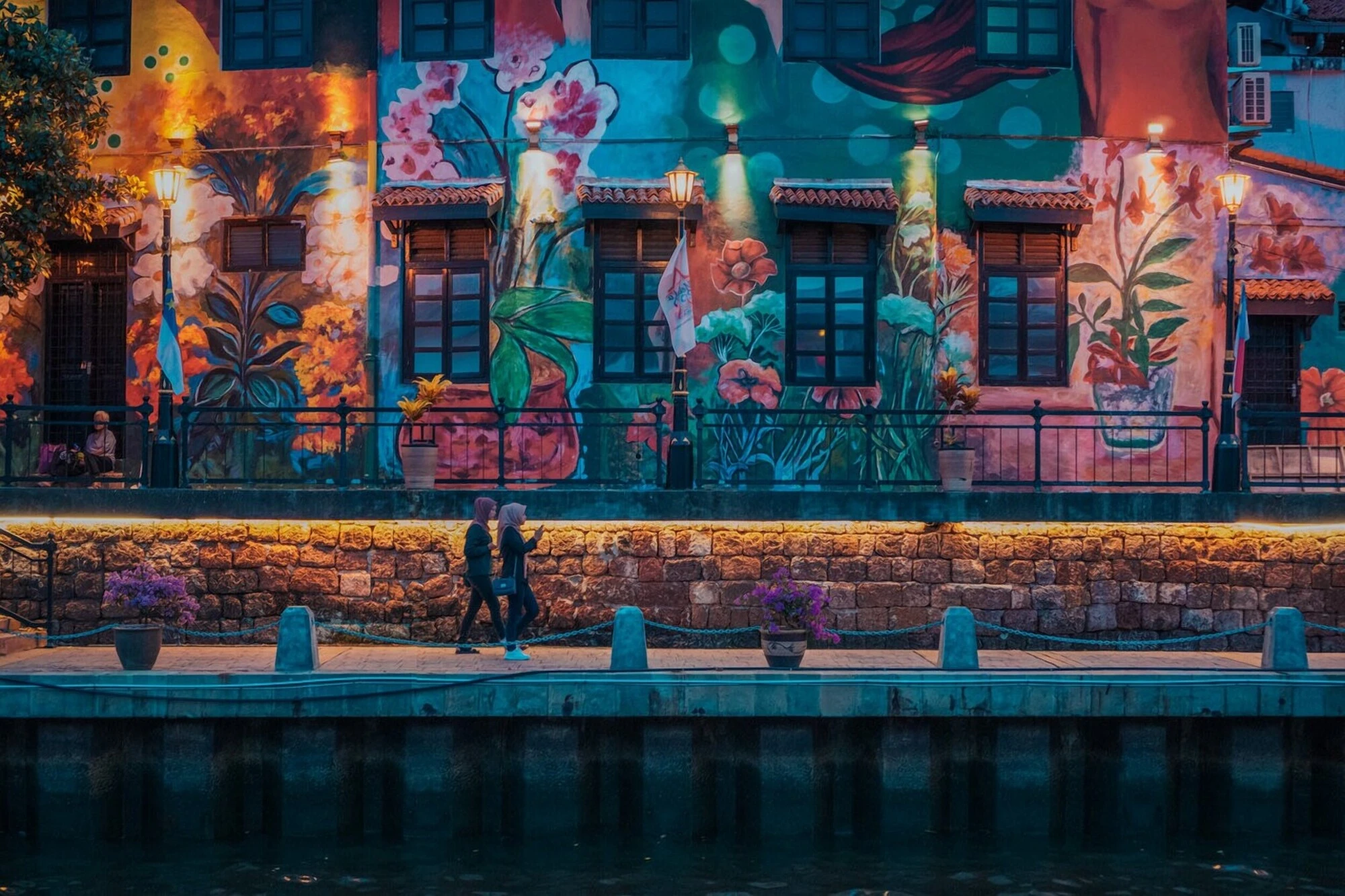 Discover Malaysia: 10 Iconic Places to Explore - A travel guide for first-timers