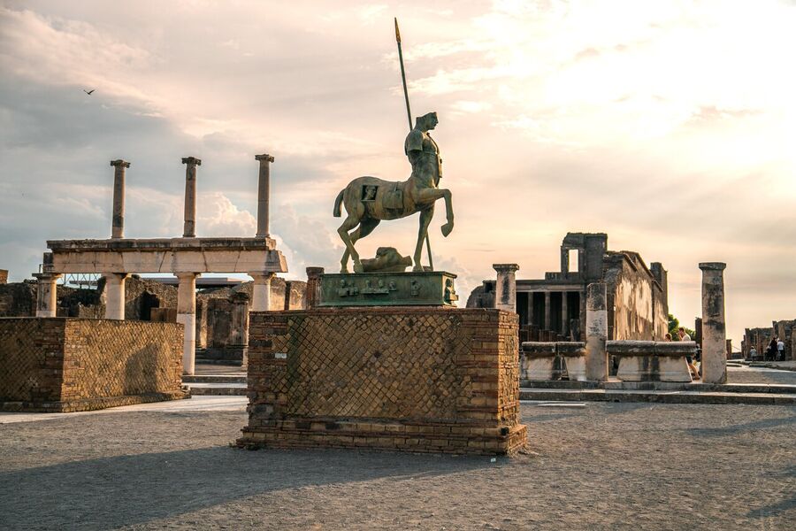 A Complete Guide to Backpacking Pompeii - What To See, How to Get Around, and More