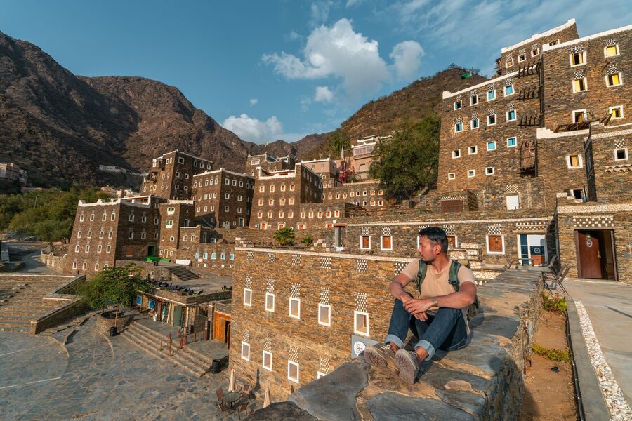 Saudi Arabia Bucket List: 15 Destinations You Shouldn't Miss - A Travel Guide For First-Timers