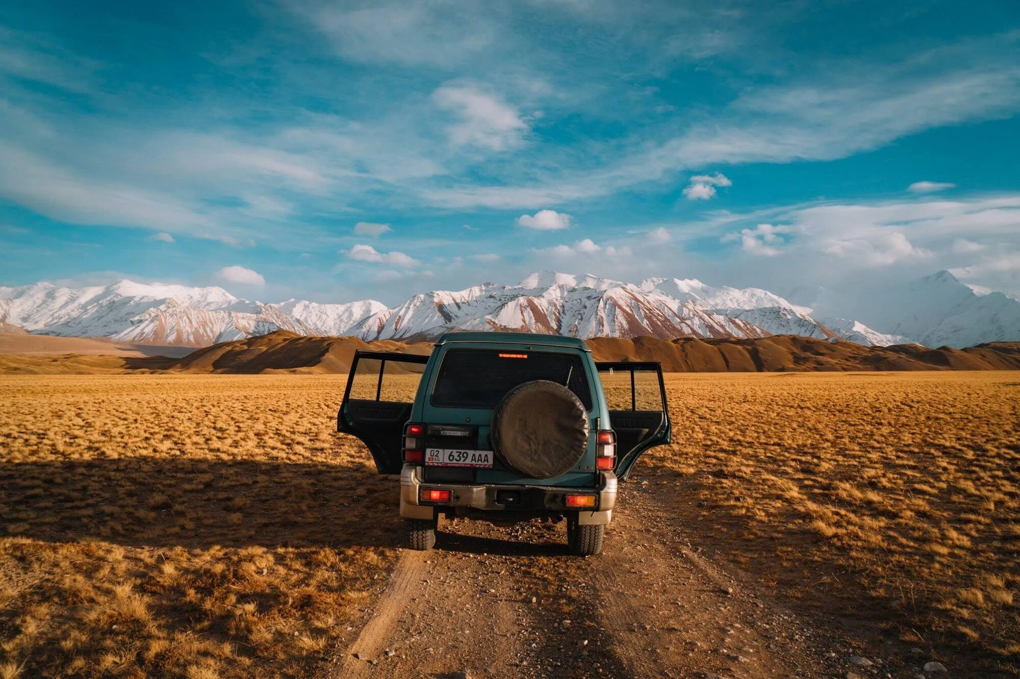 21 Favorite Road Trip Quotes to Inspire Your Next Adventure - The best quotes for Reels, Tiktok, or photo caption