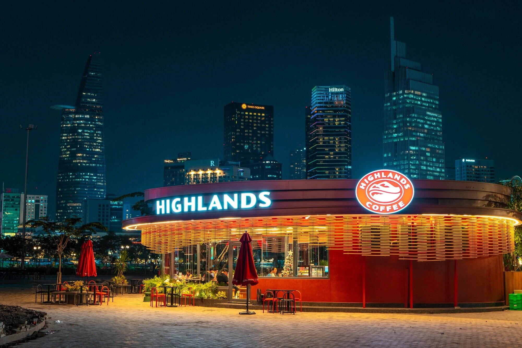 Saigon Street Food: 11 Incredible Places to Eat & Drink - A Foodie Guide to Ho Chi Minh City