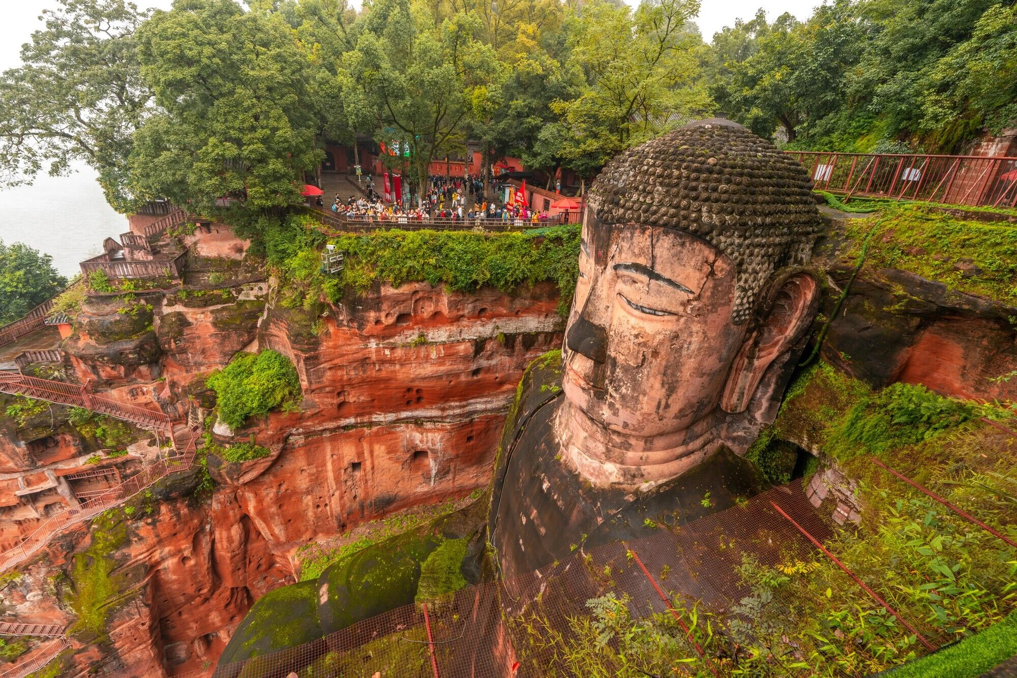 Exploring Leshan Giant Buddha: A Complete Travel Guide - Visiting the Largest Buddha Statue in the World