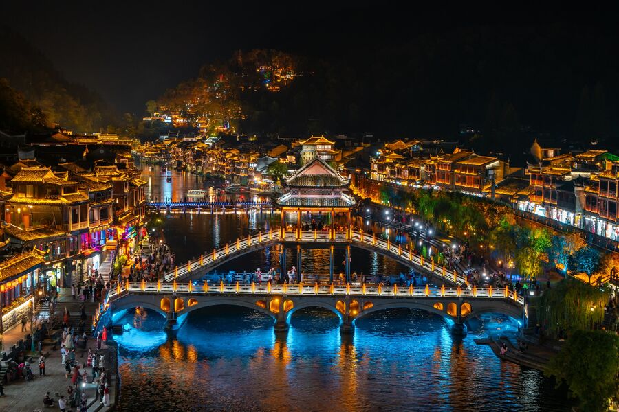 Discover Fenghuang Ancient Town: A Complete Travel Guide - Best Things to Do, How to Get There, and More