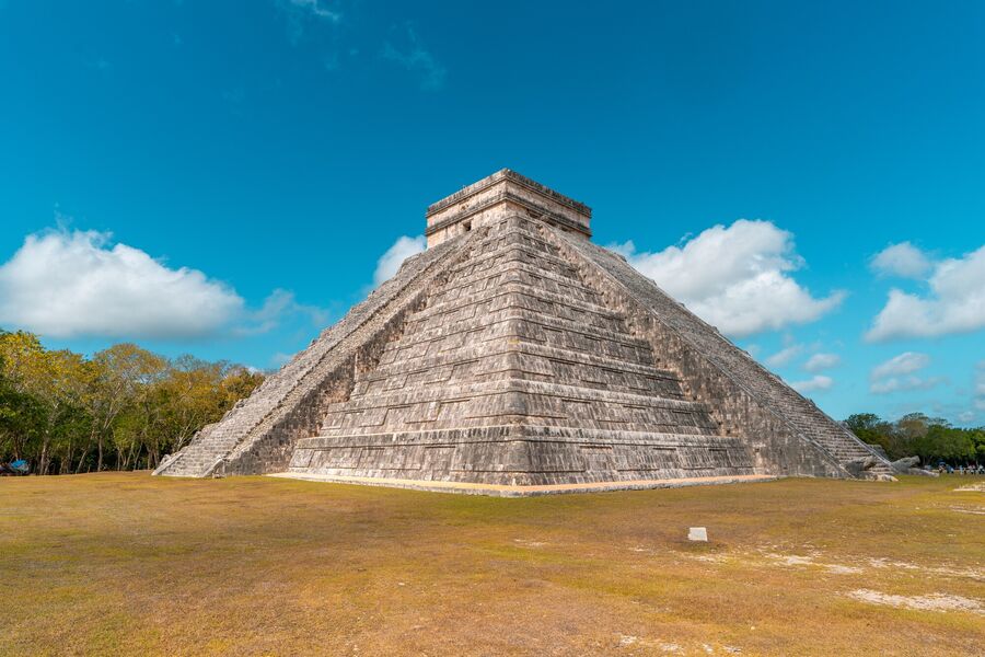 Visit Chichén Itzá: A Complete Travel Guide & One-Day Itinerary
