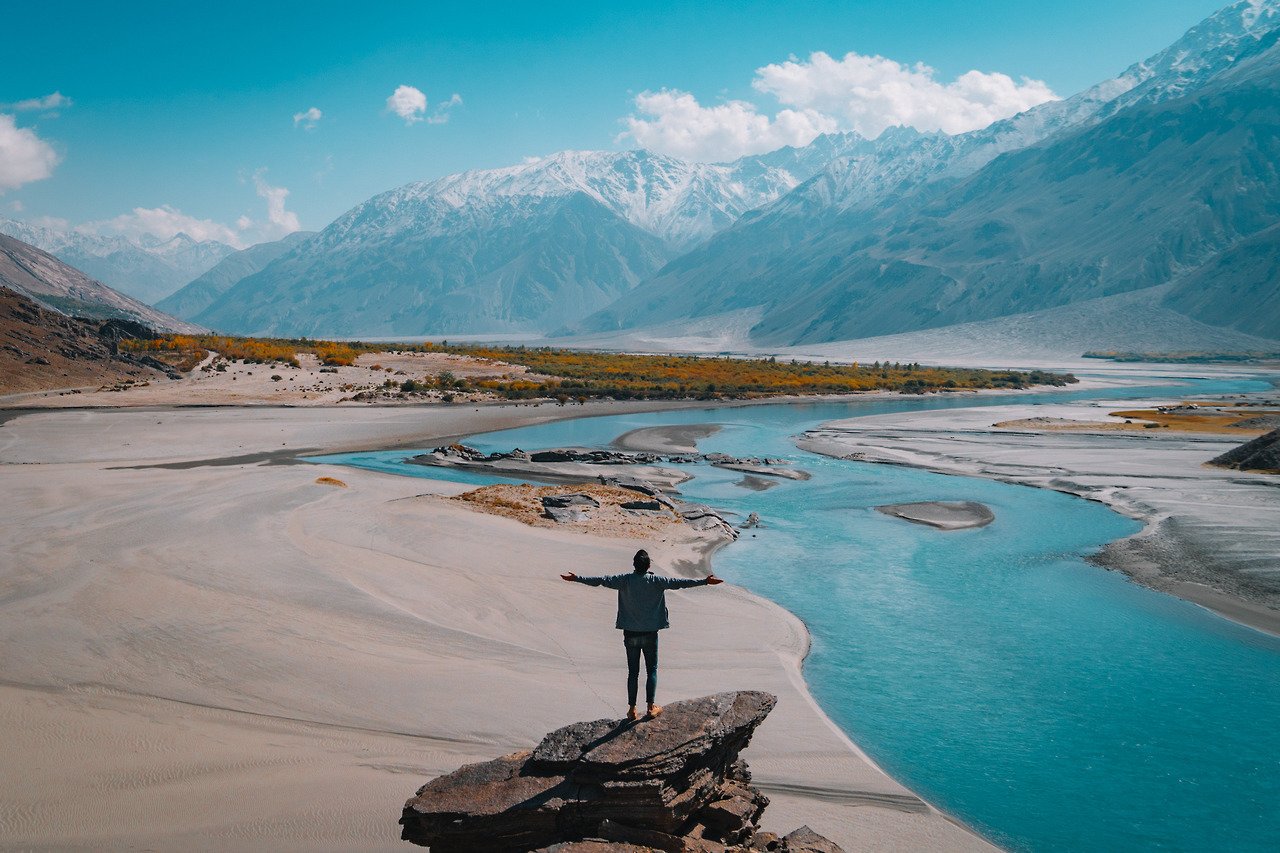 van néhány útvonal, amellyel áthaladhat a Pamir autópályán, de a 7 napot az alábbiak szerint ajánlom: