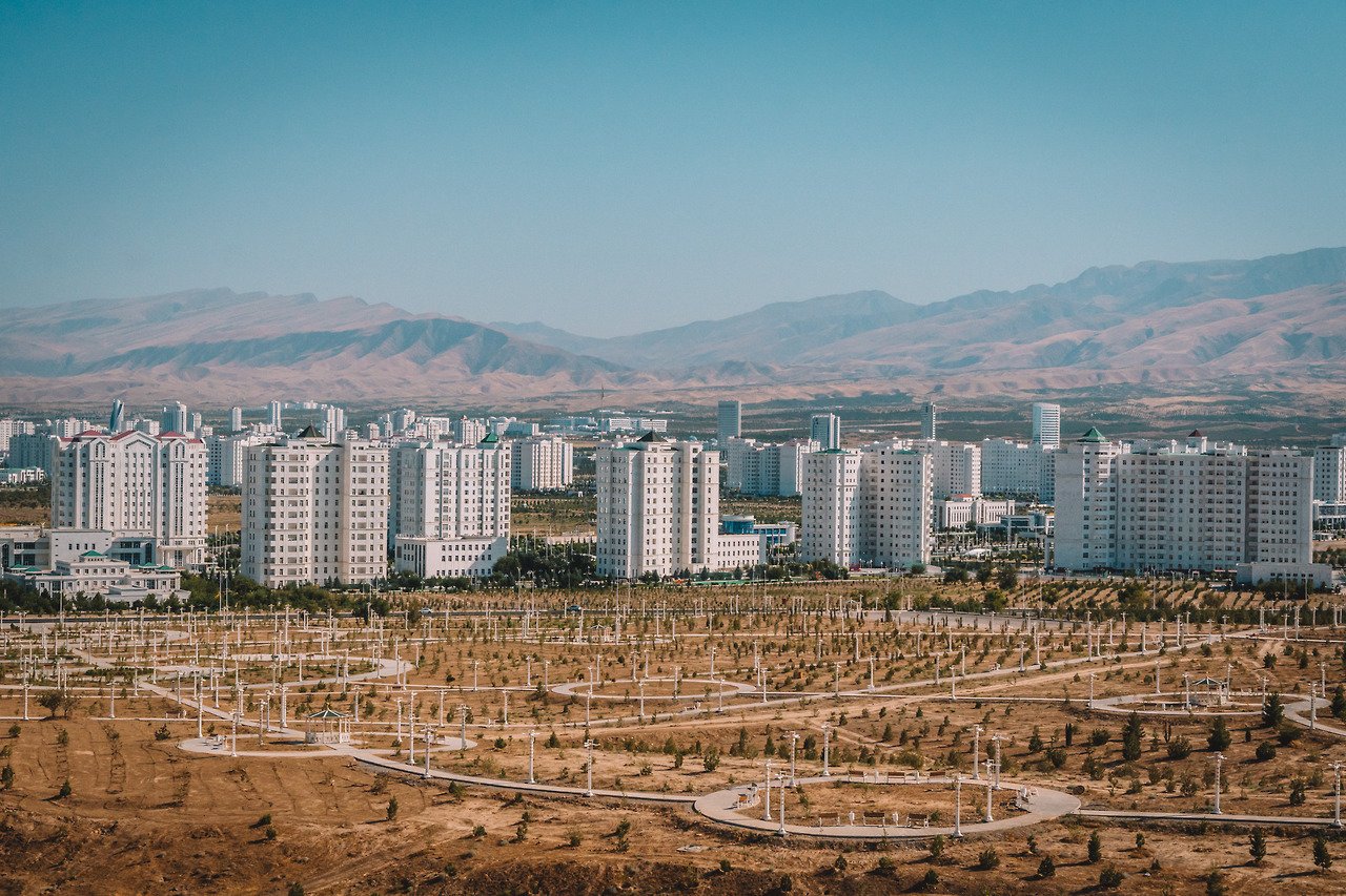 Ashgabat, Turkmenistán (1 noche)