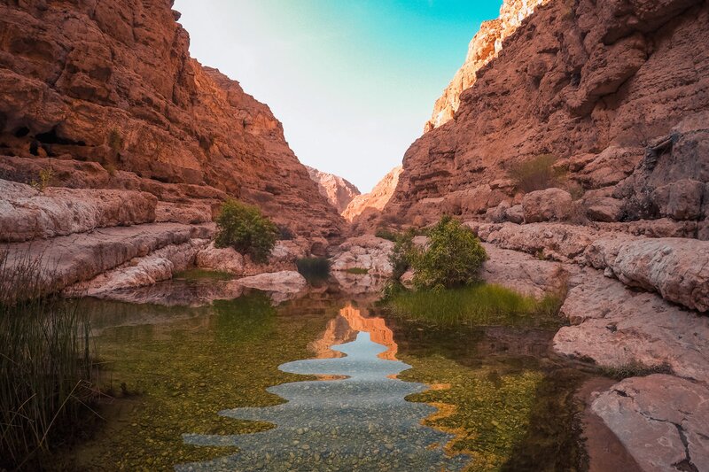 How to Hike to Wadi Shab Secret Cave without a Guide - A Guide to