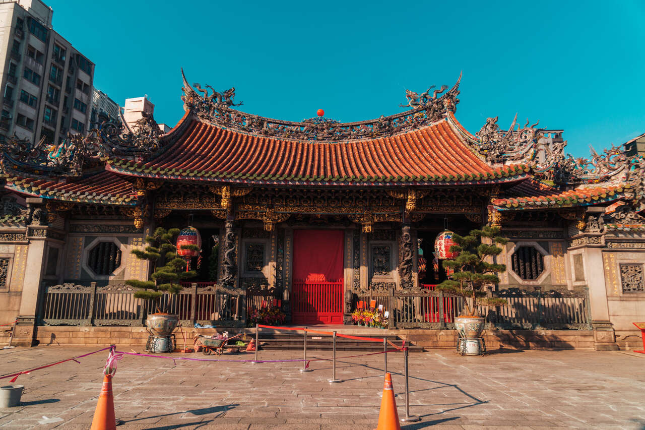 The front entrance of Longshan Temple in Taipei, Taiwan.