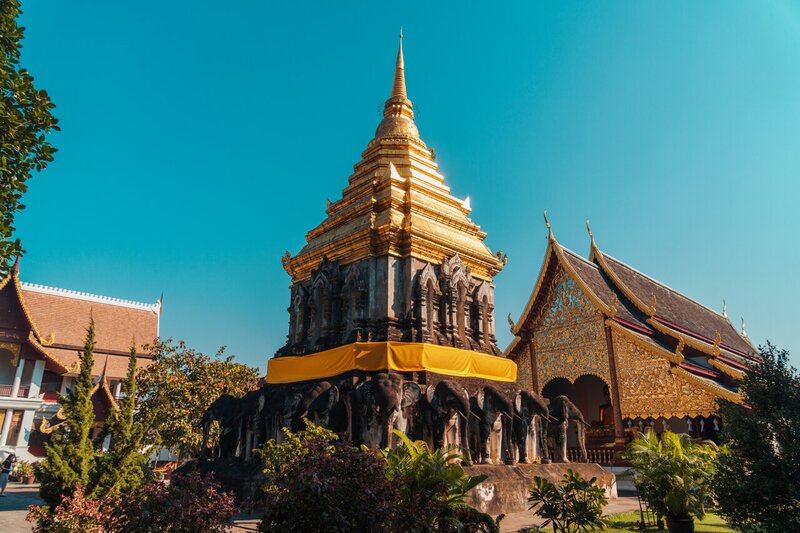 stará stupa u Wat Chiang Man v Chiang Mai v Thajsku.