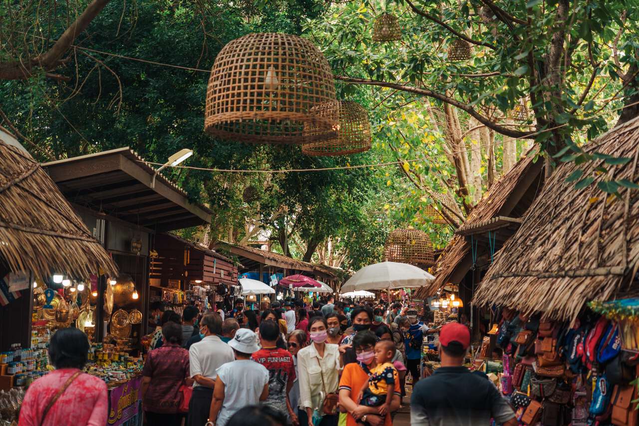 A crowded market at Maharat Buddhist Park in Ayutthaya