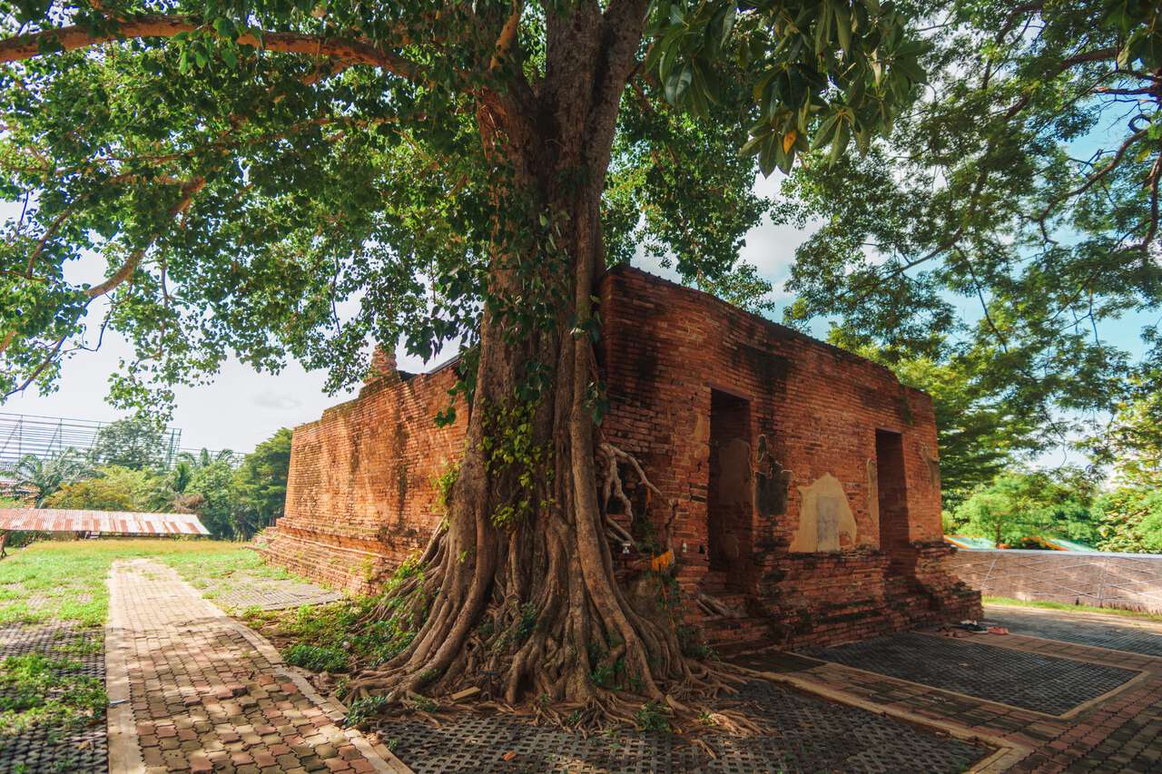 A prayer hall at Wat Khun Inthapramun in Ang Thong