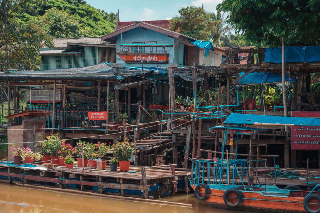 The cable ferry station at San Chao Rong Thong Vintage Market in Ang Thong