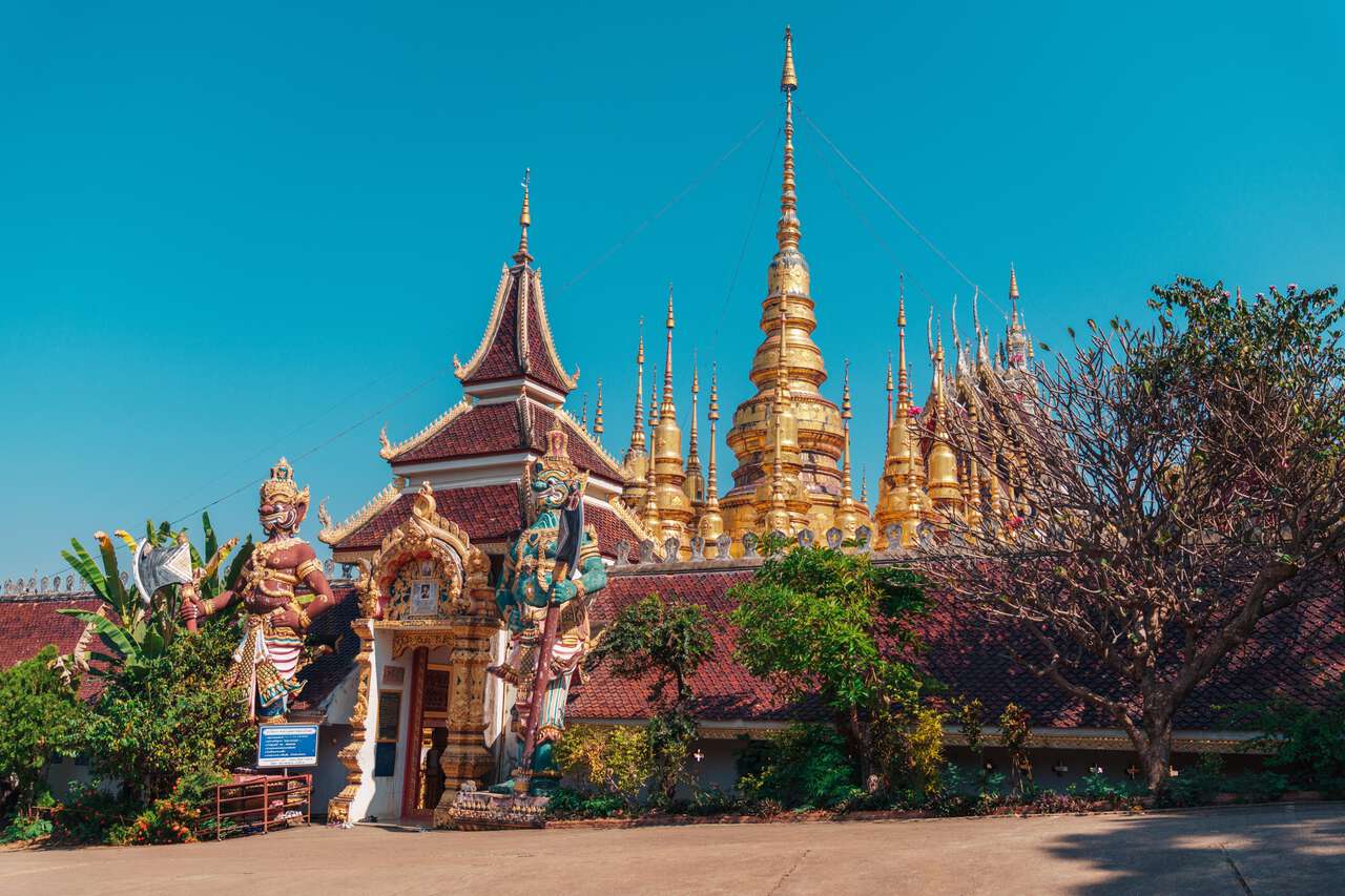 phrae thailand tourist attractions