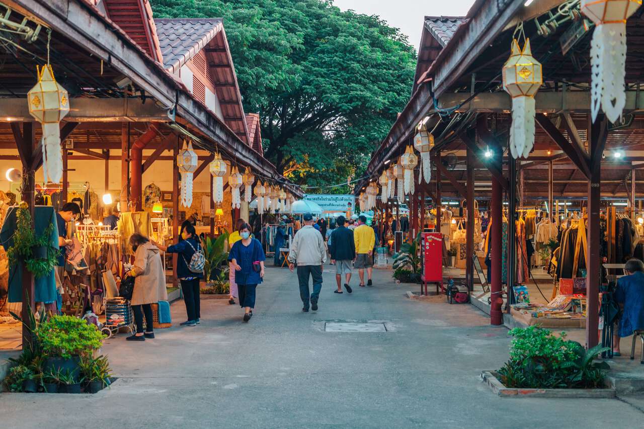 tourist market chiang mai