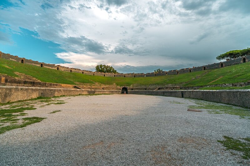 A Complete Guide to Backpacking Pompeii