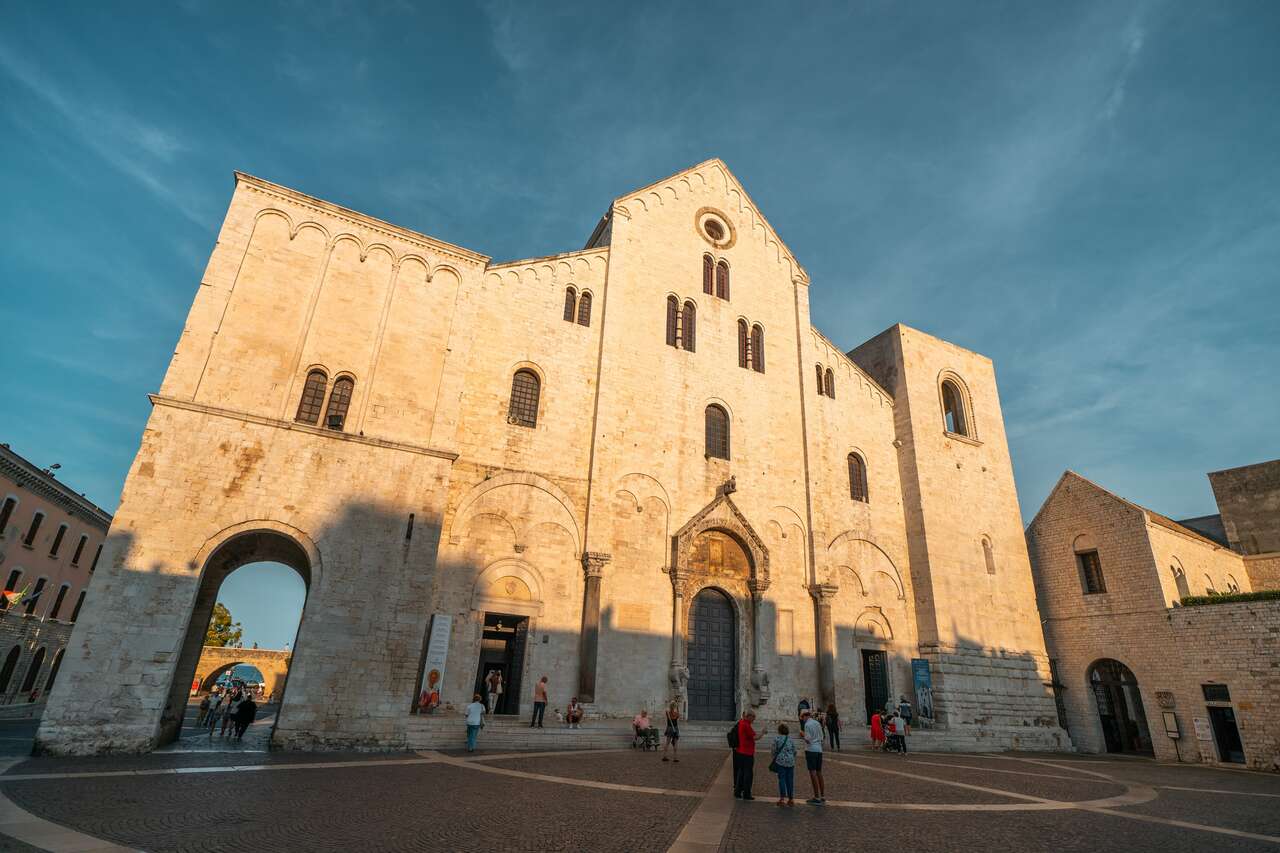 10 Impressive Things To Do In Bari For Solo Travelers