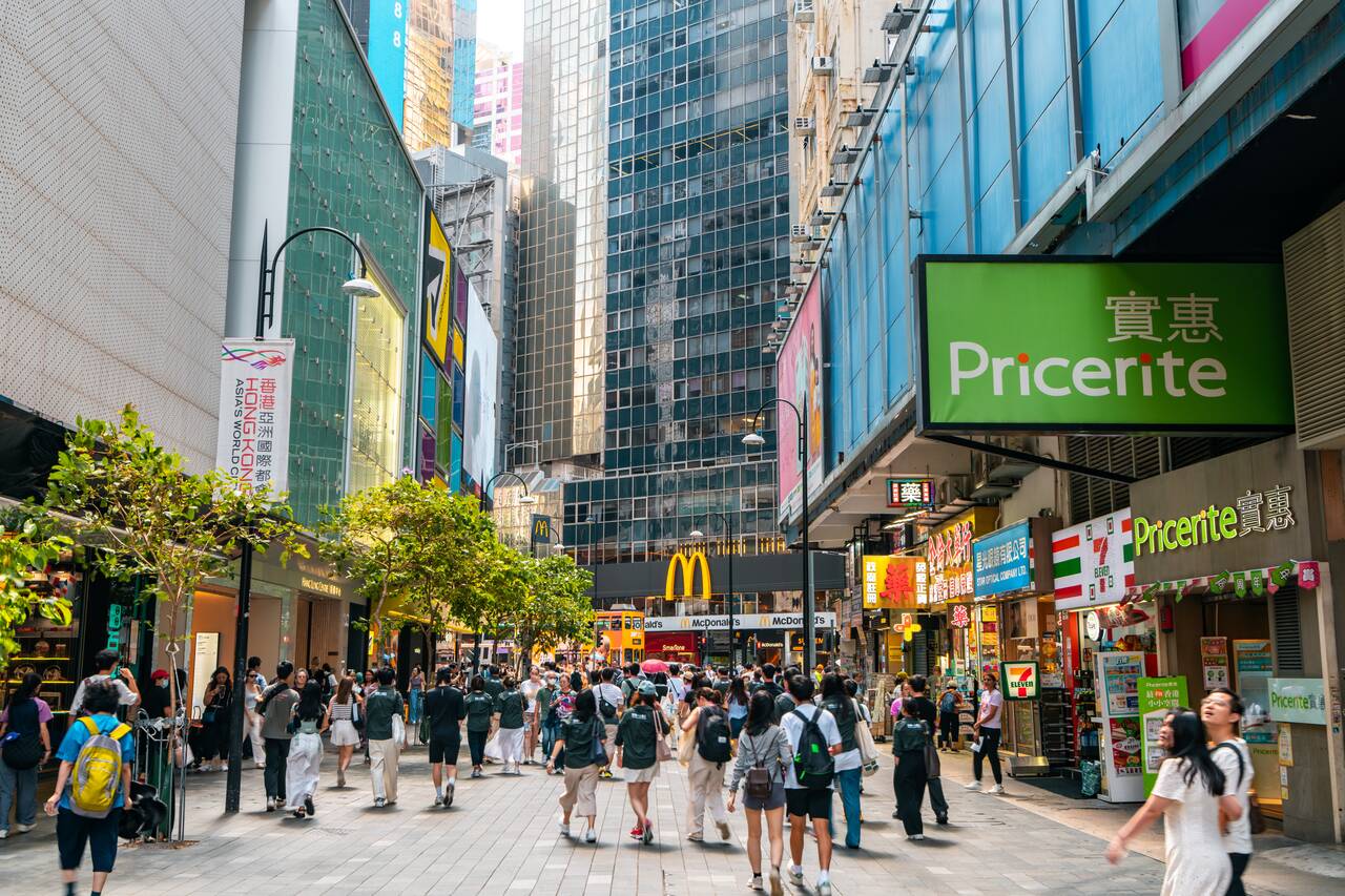 Causeway Bay shopping streets