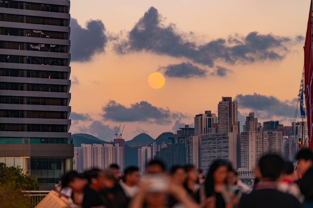 Moon rise in Hong Kong