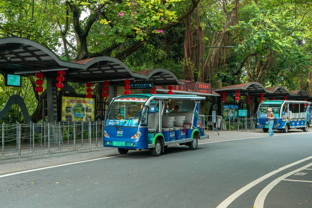 Shuttle Cart to Moxing Mountain