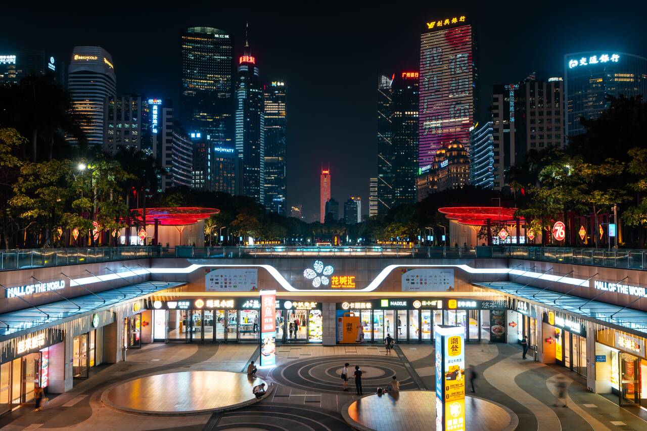 Entrance to the underground mall at Flower City Square