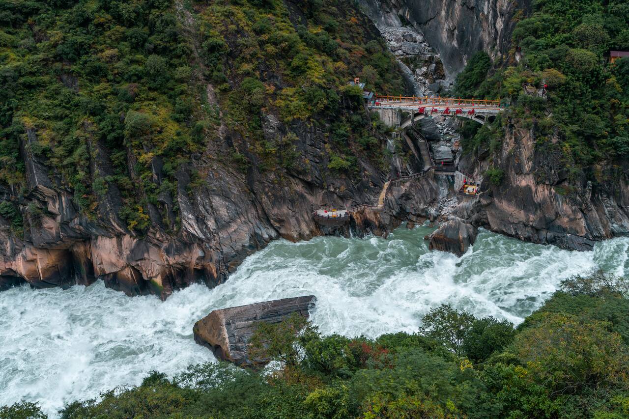 The river at Tiger Leaping Gorge seen from above